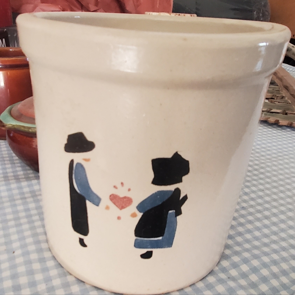 Ceramic pot